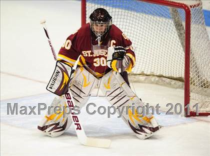 Thumbnail 2 in St. Joseph vs. New Canaan (CIAC Division 1 Semifinal) photogallery.