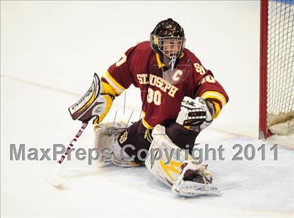 Thumbnail 2 in St. Joseph vs. New Canaan (CIAC Division 1 Semifinal) photogallery.