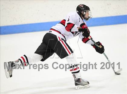 Thumbnail 3 in St. Joseph vs. New Canaan (CIAC Division 1 Semifinal) photogallery.