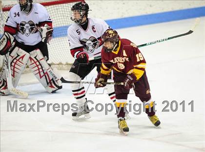 Thumbnail 3 in St. Joseph vs. New Canaan (CIAC Division 1 Semifinal) photogallery.