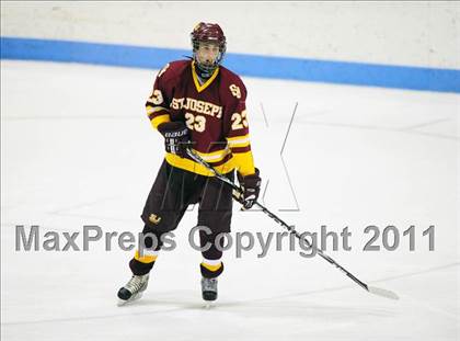 Thumbnail 1 in St. Joseph vs. New Canaan (CIAC Division 1 Semifinal) photogallery.