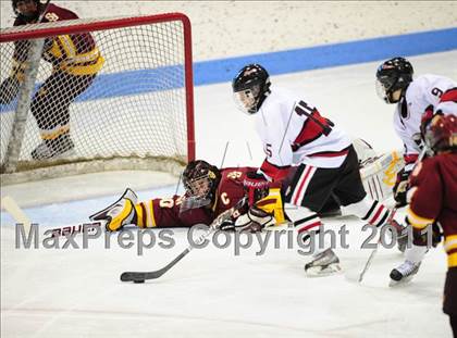 Thumbnail 3 in St. Joseph vs. New Canaan (CIAC Division 1 Semifinal) photogallery.