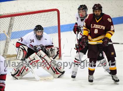 Thumbnail 3 in St. Joseph vs. New Canaan (CIAC Division 1 Semifinal) photogallery.