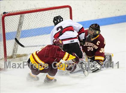 Thumbnail 2 in St. Joseph vs. New Canaan (CIAC Division 1 Semifinal) photogallery.