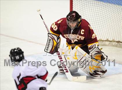 Thumbnail 1 in St. Joseph vs. New Canaan (CIAC Division 1 Semifinal) photogallery.