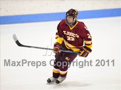 Thumbnail 3 in St. Joseph vs. New Canaan (CIAC Division 1 Semifinal) photogallery.