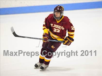 Thumbnail 1 in St. Joseph vs. New Canaan (CIAC Division 1 Semifinal) photogallery.