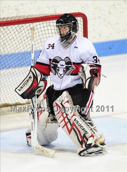 Thumbnail 2 in St. Joseph vs. New Canaan (CIAC Division 1 Semifinal) photogallery.