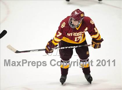 Thumbnail 3 in St. Joseph vs. New Canaan (CIAC Division 1 Semifinal) photogallery.