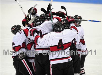 Thumbnail 3 in St. Joseph vs. New Canaan (CIAC Division 1 Semifinal) photogallery.