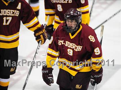 Thumbnail 2 in St. Joseph vs. New Canaan (CIAC Division 1 Semifinal) photogallery.