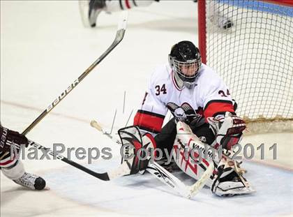 Thumbnail 2 in St. Joseph vs. New Canaan (CIAC Division 1 Semifinal) photogallery.