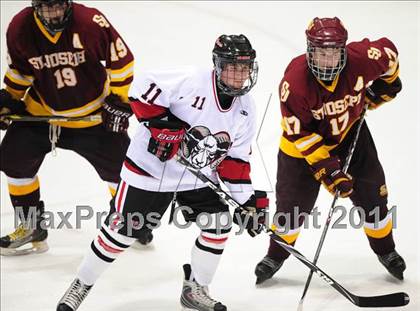 Thumbnail 3 in St. Joseph vs. New Canaan (CIAC Division 1 Semifinal) photogallery.