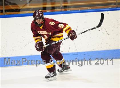 Thumbnail 3 in St. Joseph vs. New Canaan (CIAC Division 1 Semifinal) photogallery.