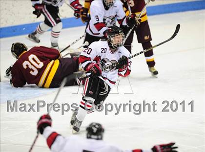 Thumbnail 3 in St. Joseph vs. New Canaan (CIAC Division 1 Semifinal) photogallery.