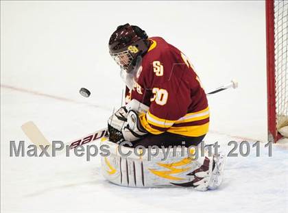 Thumbnail 1 in St. Joseph vs. New Canaan (CIAC Division 1 Semifinal) photogallery.