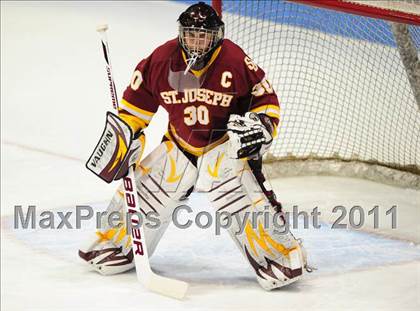 Thumbnail 3 in St. Joseph vs. New Canaan (CIAC Division 1 Semifinal) photogallery.