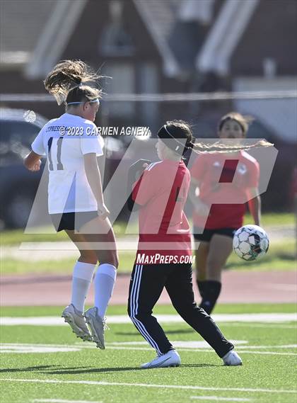 Thumbnail 2 in Cypress Ranch vs Langham Creek photogallery.
