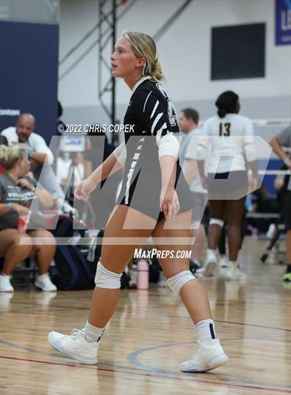 Thumbnail 2 in Trinity Catholic vs Lafayette (Nike Tournament of Champions) photogallery.