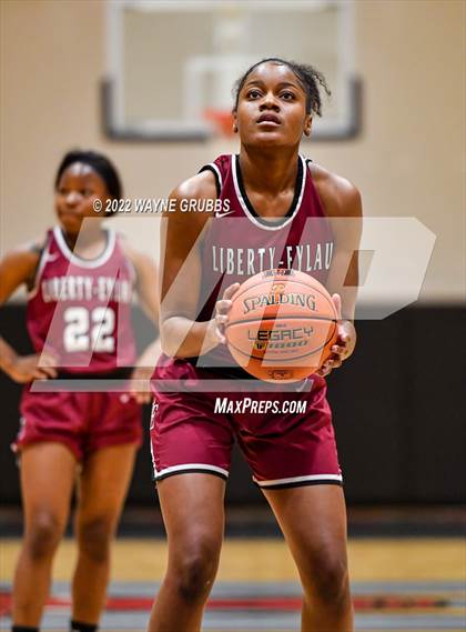 Thumbnail 2 in Gilmer vs. Liberty Eylau  photogallery.