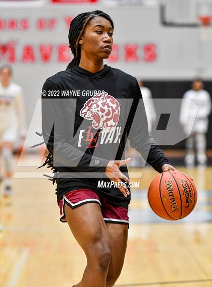 Thumbnail 2 in Gilmer vs. Liberty Eylau  photogallery.