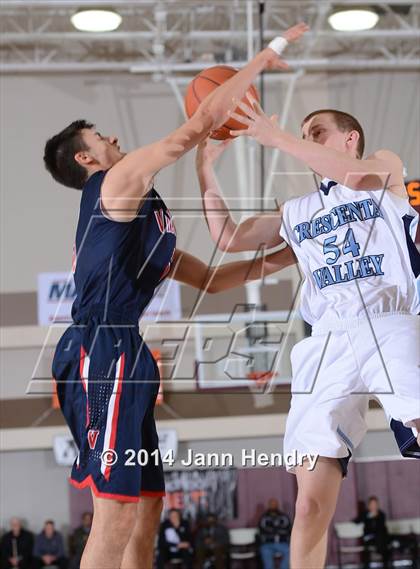 Thumbnail 3 in Viewpoint vs Crescenta Valley (MaxPreps Holiday Classic) photogallery.