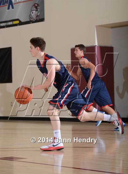Thumbnail 3 in Viewpoint vs Crescenta Valley (MaxPreps Holiday Classic) photogallery.
