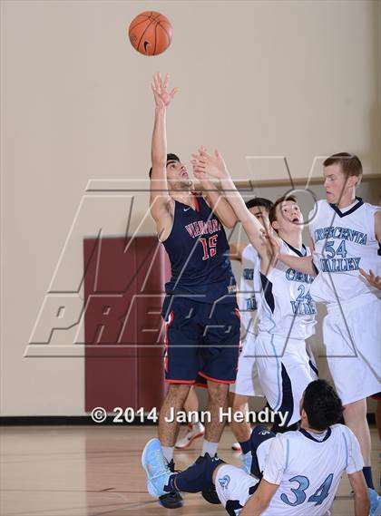 Thumbnail 2 in Viewpoint vs Crescenta Valley (MaxPreps Holiday Classic) photogallery.