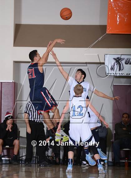 Thumbnail 2 in Viewpoint vs Crescenta Valley (MaxPreps Holiday Classic) photogallery.