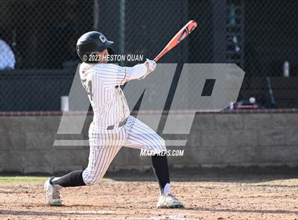 Thumbnail 1 in Villa Park @ Canyon photogallery.
