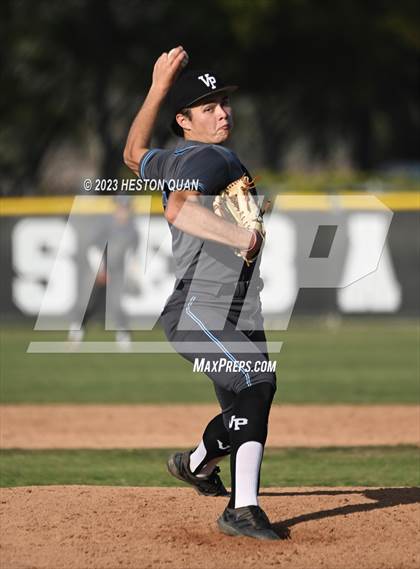 Thumbnail 3 in Villa Park @ Canyon photogallery.