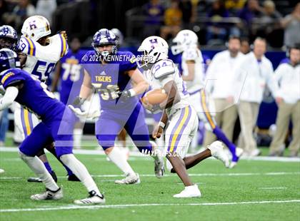 Thumbnail 2 in Logansport vs. Homer (LHSAA 1A Final)  photogallery.