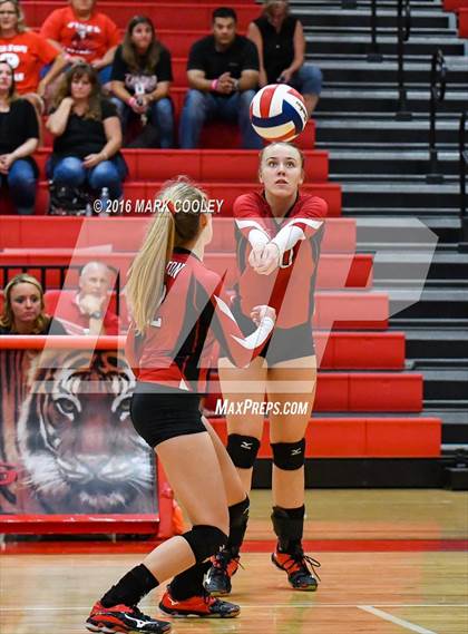 Thumbnail 3 in Harker Heights @ Belton photogallery.