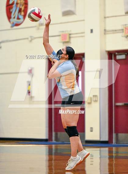 Thumbnail 1 in Sweetwater @ San Ysidro photogallery.