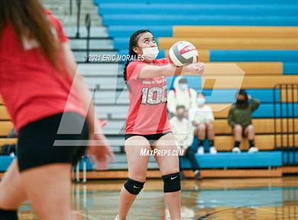 Thumbnail 2 in Sweetwater @ San Ysidro photogallery.