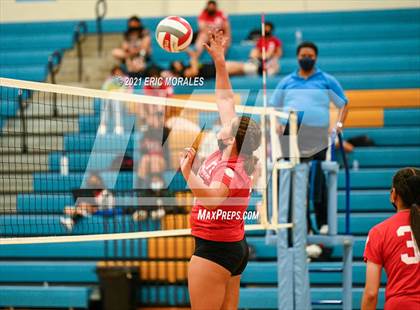 Thumbnail 2 in Sweetwater @ San Ysidro photogallery.