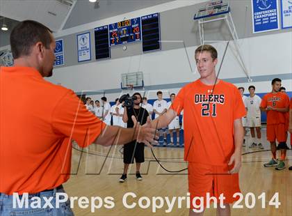 Thumbnail 3 in Huntington Beach vs. Loyola (CIF SoCal D1 Regional Final) photogallery.
