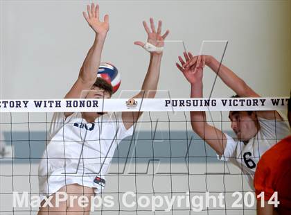 Thumbnail 1 in Huntington Beach vs. Loyola (CIF SoCal D1 Regional Final) photogallery.