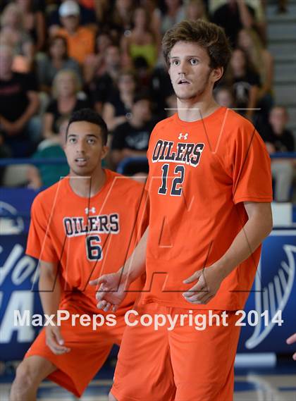 Thumbnail 3 in Huntington Beach vs. Loyola (CIF SoCal D1 Regional Final) photogallery.