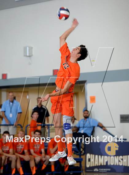 Thumbnail 2 in Huntington Beach vs. Loyola (CIF SoCal D1 Regional Final) photogallery.