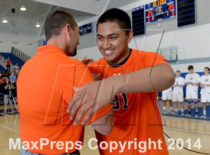 Thumbnail 2 in Huntington Beach vs. Loyola (CIF SoCal D1 Regional Final) photogallery.