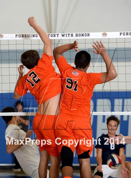 Thumbnail 3 in Huntington Beach vs. Loyola (CIF SoCal D1 Regional Final) photogallery.