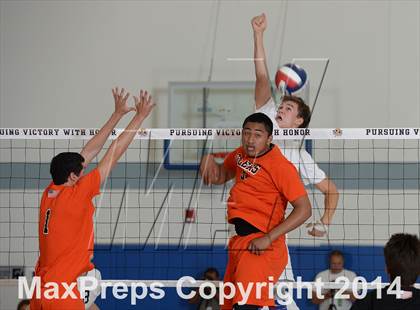 Thumbnail 3 in Huntington Beach vs. Loyola (CIF SoCal D1 Regional Final) photogallery.