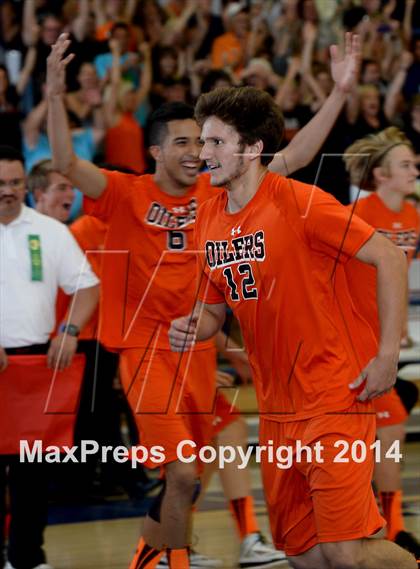 Thumbnail 1 in Huntington Beach vs. Loyola (CIF SoCal D1 Regional Final) photogallery.