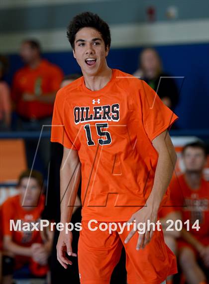 Thumbnail 2 in Huntington Beach vs. Loyola (CIF SoCal D1 Regional Final) photogallery.