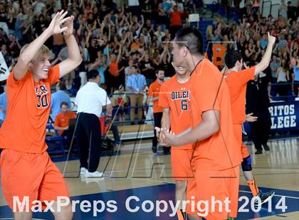 Thumbnail 2 in Huntington Beach vs. Loyola (CIF SoCal D1 Regional Final) photogallery.