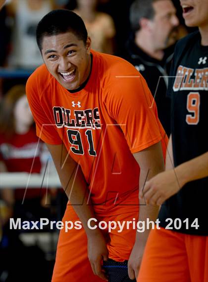 Thumbnail 2 in Huntington Beach vs. Loyola (CIF SoCal D1 Regional Final) photogallery.