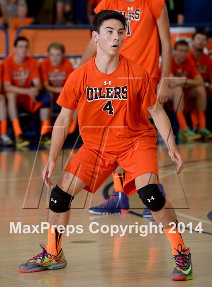 Thumbnail 2 in Huntington Beach vs. Loyola (CIF SoCal D1 Regional Final) photogallery.