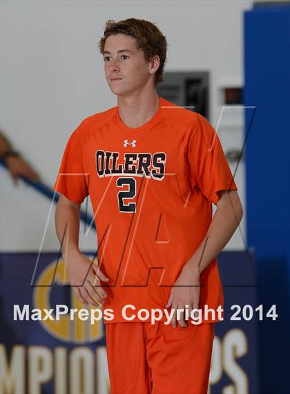Thumbnail 3 in Huntington Beach vs. Loyola (CIF SoCal D1 Regional Final) photogallery.