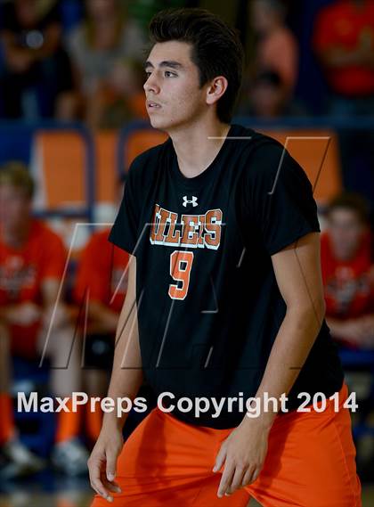 Thumbnail 2 in Huntington Beach vs. Loyola (CIF SoCal D1 Regional Final) photogallery.